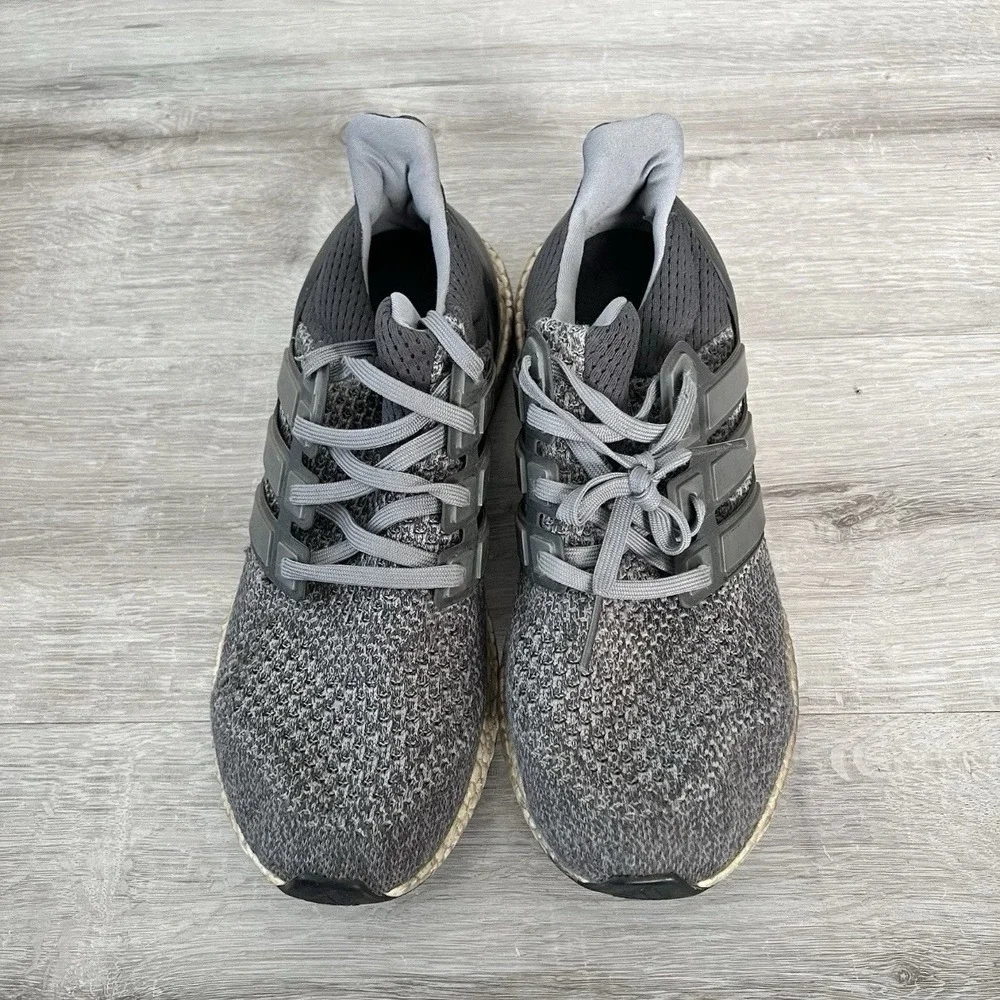 Adidas Ultraboost Mens 10.5 Gray White Running Shoes Boost Athletic Sneakers